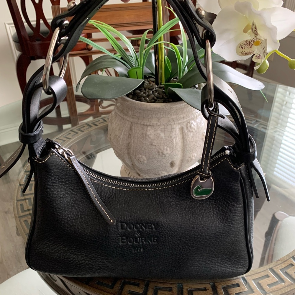 🖤🖤DOONEY & BOURKE 1975 BLACK PEBBLED LEATHER HOBO/SHOULDER BAG!🖤🖤